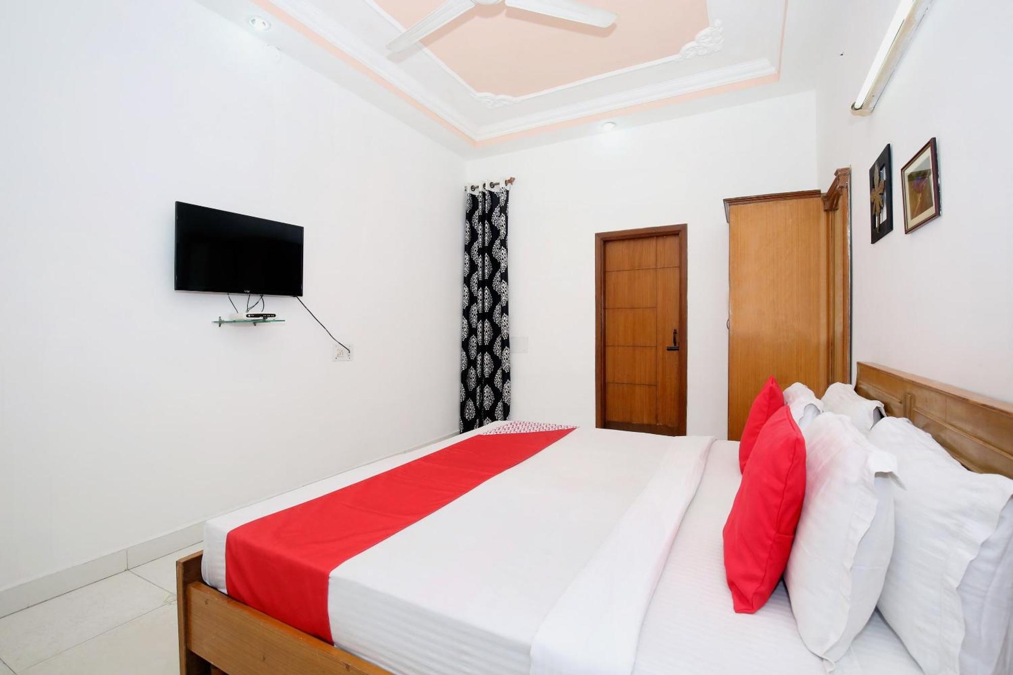 Hotel O Queensland Amritsar Esterno foto