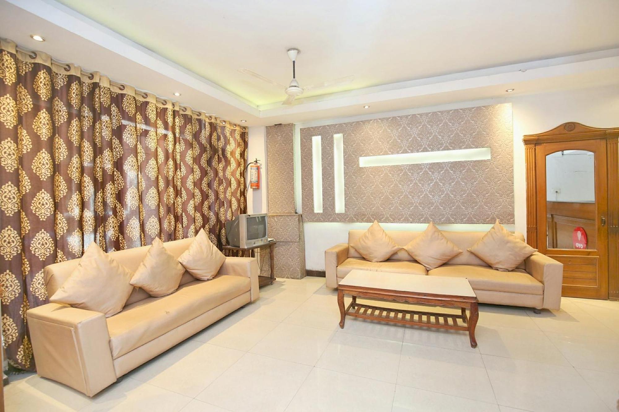 Hotel O Queensland Amritsar Esterno foto